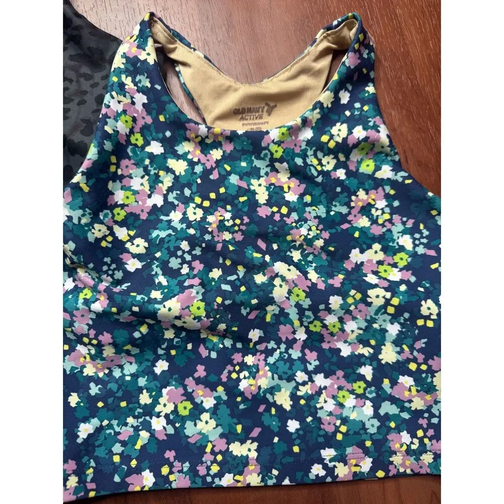 Old Navy Long Sports Bras - Size Medium(8)